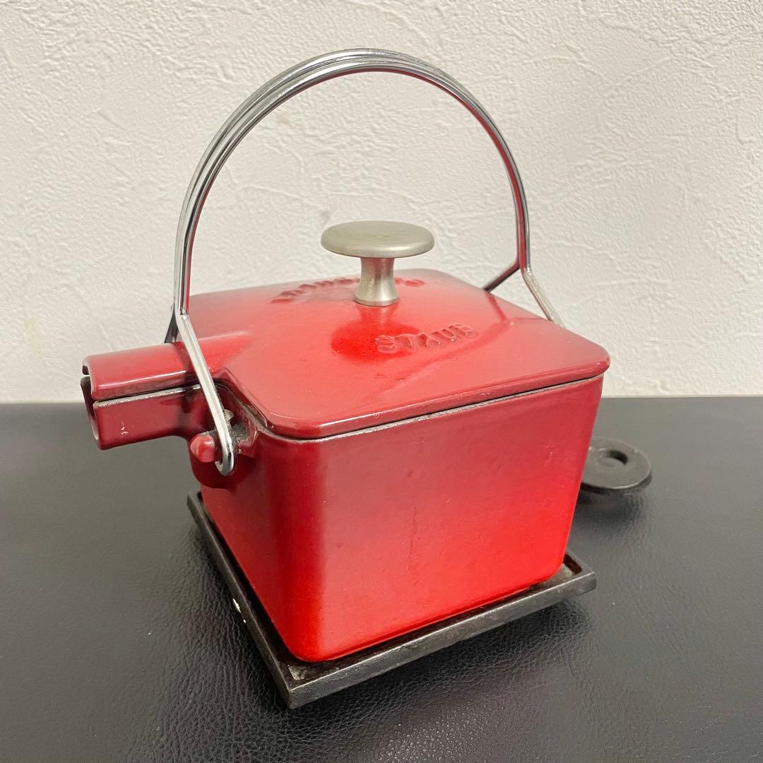 【レア廃盤品】staub ストウブ スクエアティーポット 赤色 専用台座付き