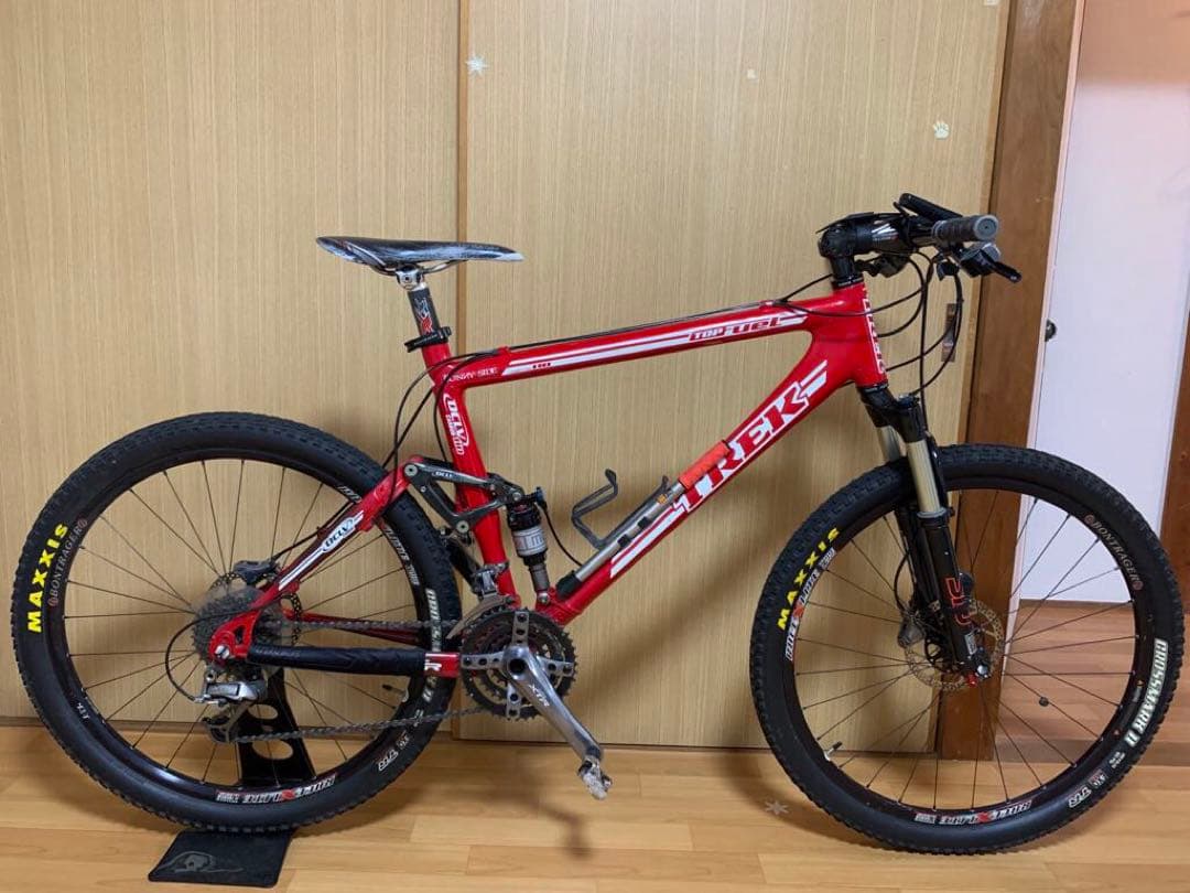 美品　TREK マウンテンバイク レッド