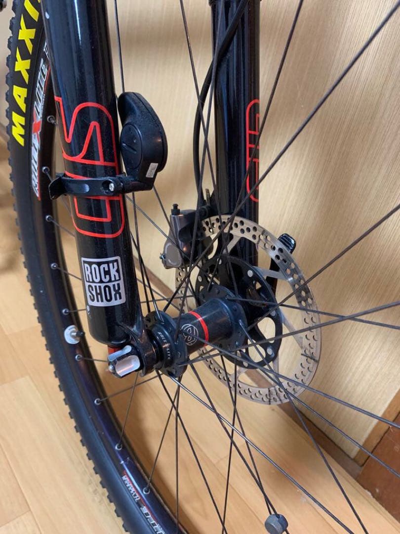 美品　TREK マウンテンバイク レッド