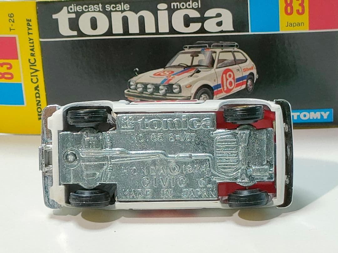 黒箱トミカ 83　ホンダシビックGLラリータイプ　美品　日本製　デッドストック