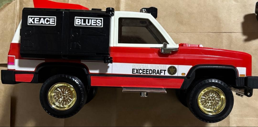 メタルヒーロー　特捜エクシードラフト　スクラムヘッド