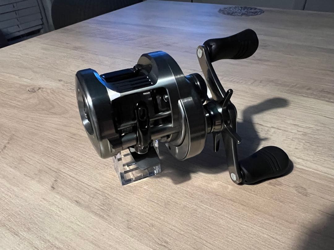 シマノ20 カルカッタコンクエストDC 101HG カルコンDC 101HG