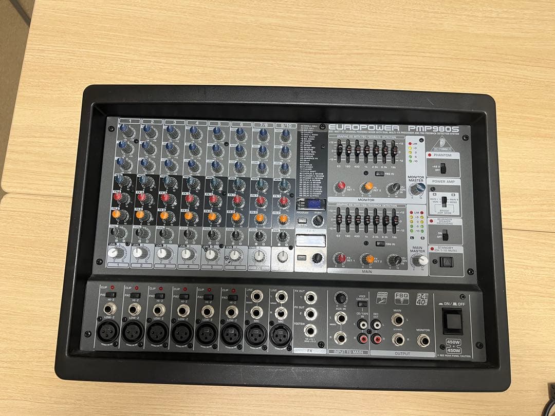 ベリンガー　パワードミキサー