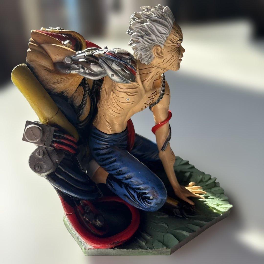 やまと　AKIRAフィギュア　鉄雄　スタチュー