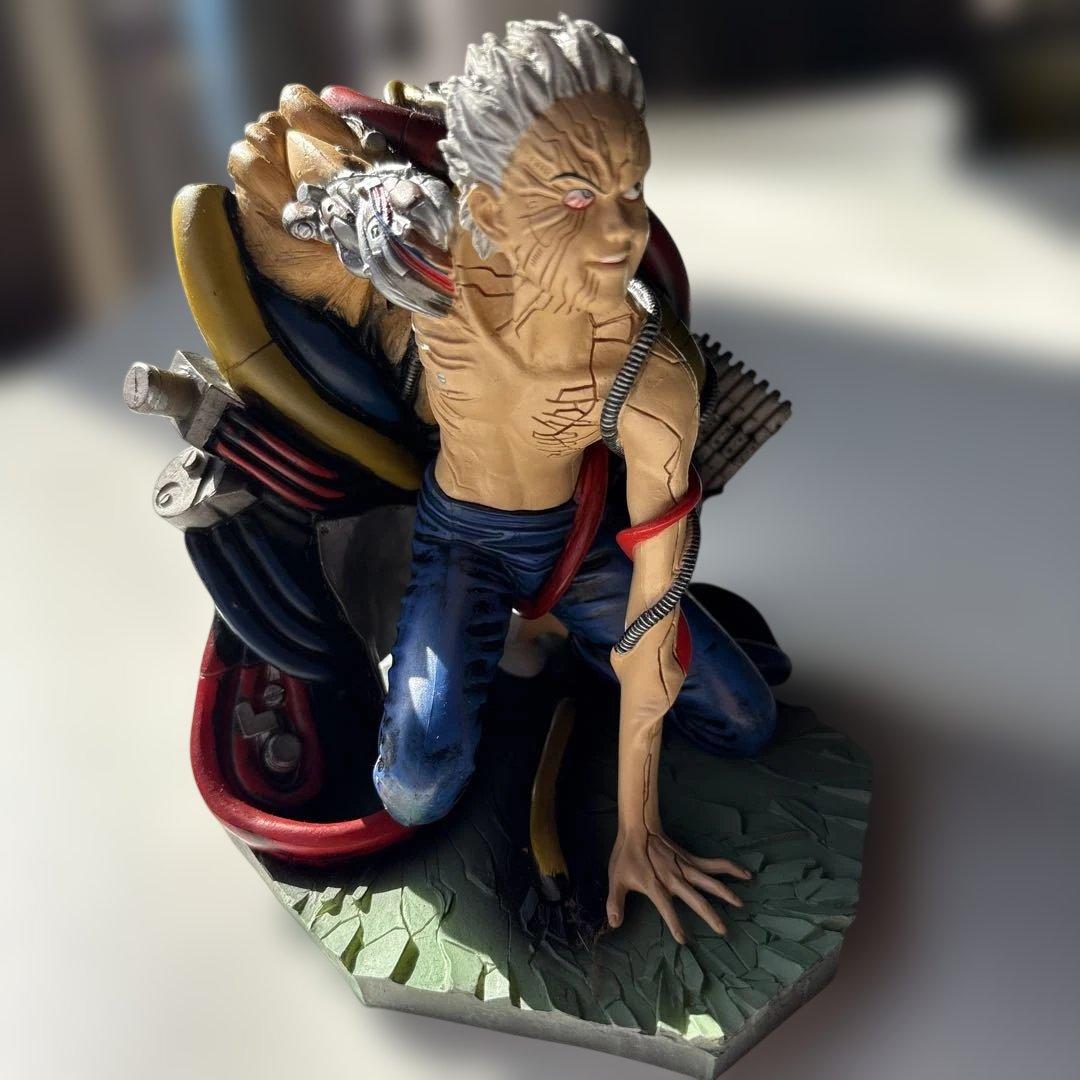 やまと　AKIRAフィギュア　鉄雄　スタチュー