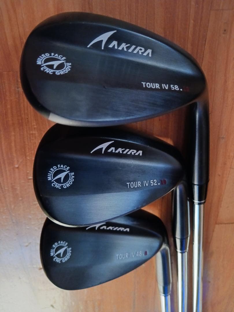 値下げ使用浅【アキラウェッジ】カスタムツアー IV 　PROJECT X RED