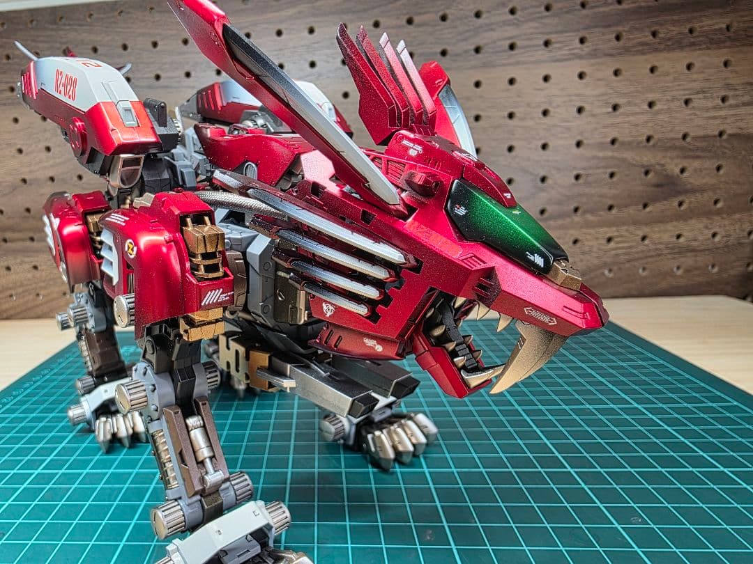 HMMゾイドブレードライガーキャンディ塗装