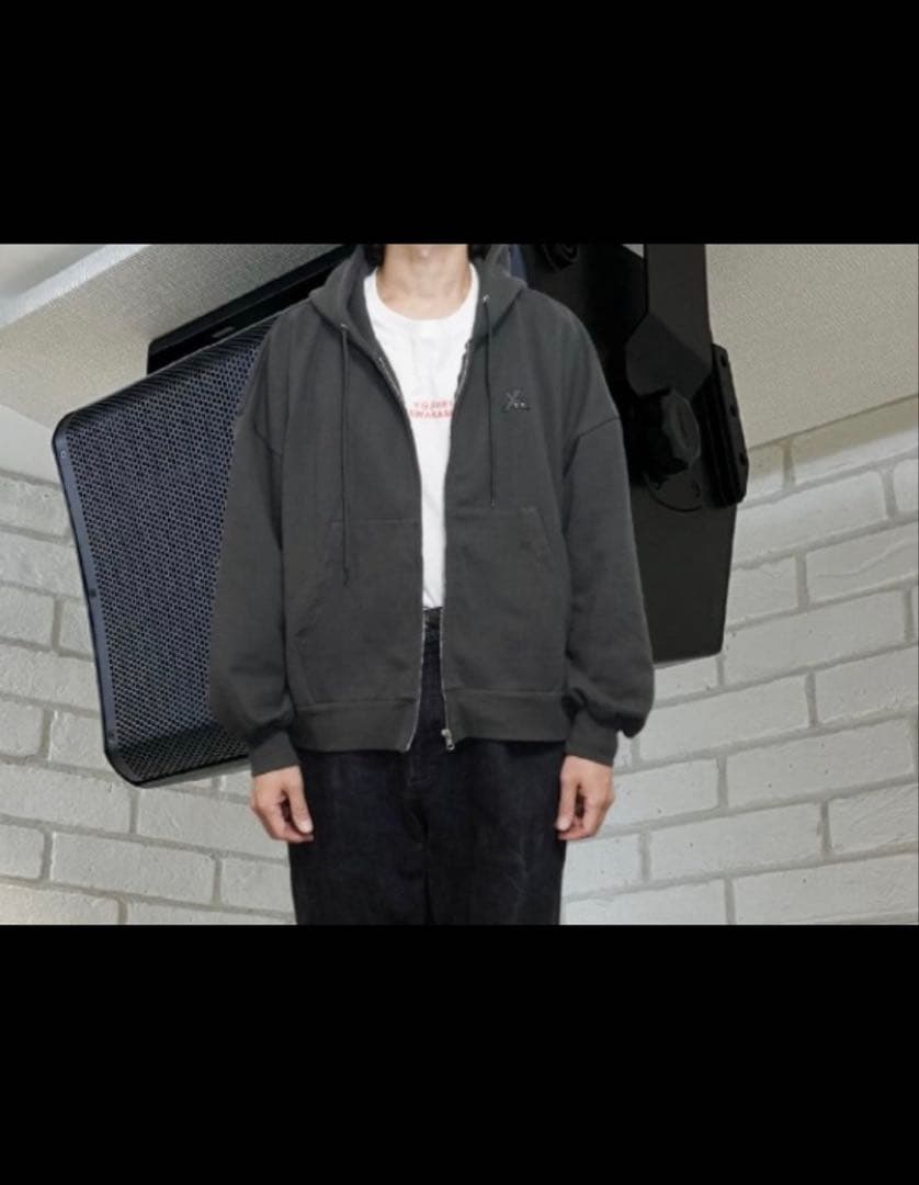 #room665 2024 ZIP UP HOODIE (BLACK）