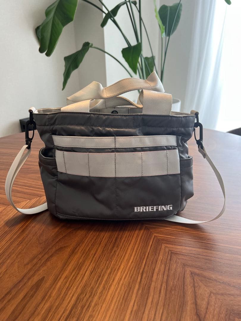 BRIEFING グレー ショルダーバッグ