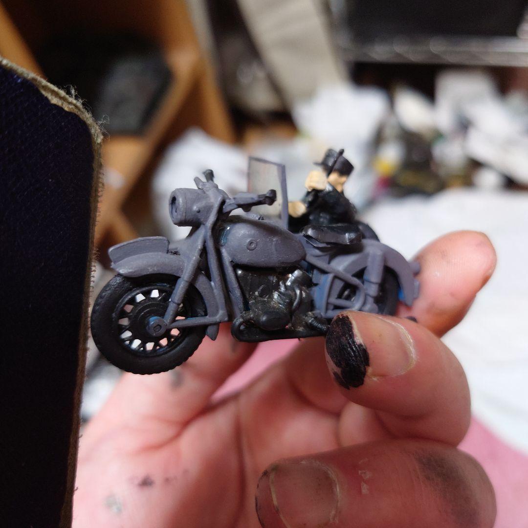 仮出品1/35タミヤイタレリドイツ軍東部戦線戦車12両+兵士+炊飯セット　完成品