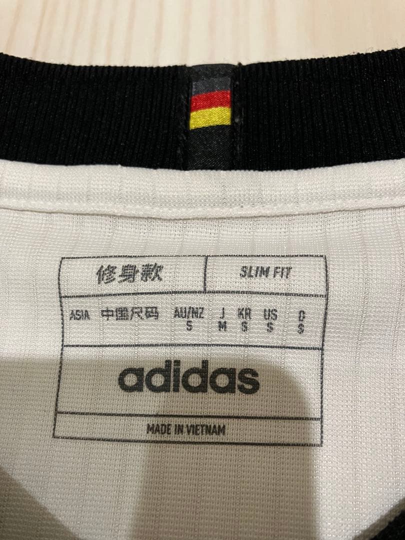 adidas ドイツ代表ユニフォーム　アニバーサリー