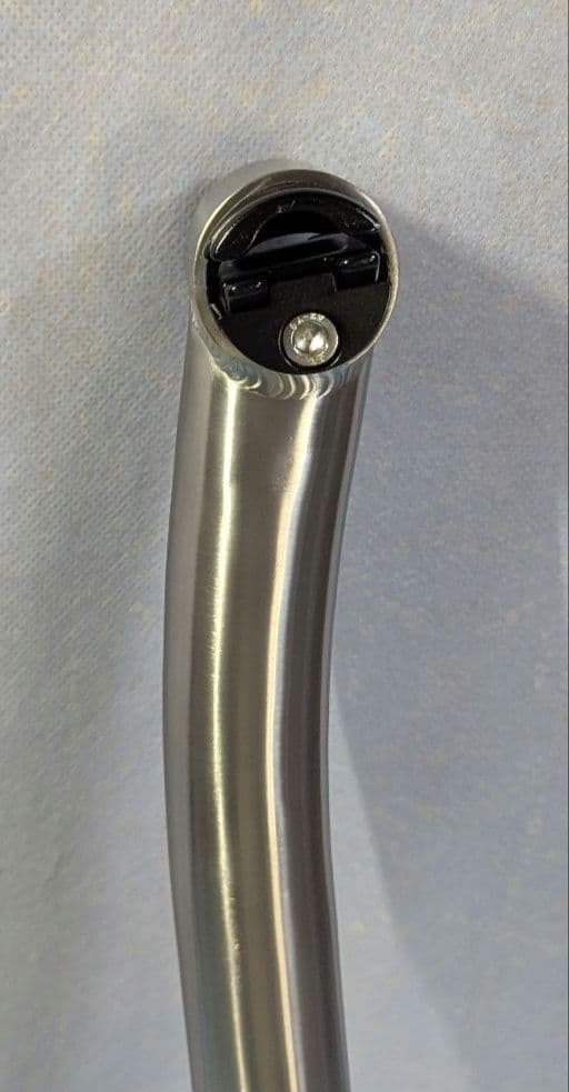 チタン製シートポスト(31.6mm) セットバックモデル