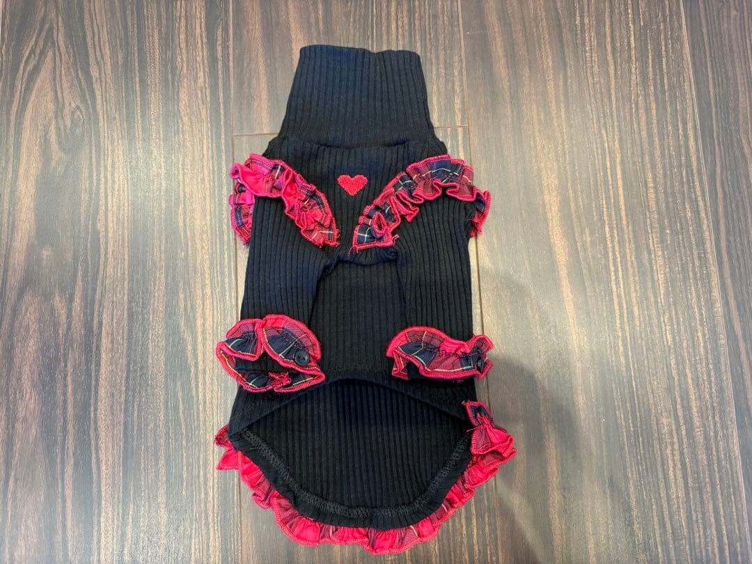 aletta angelique フリル タートルニット Black＆red