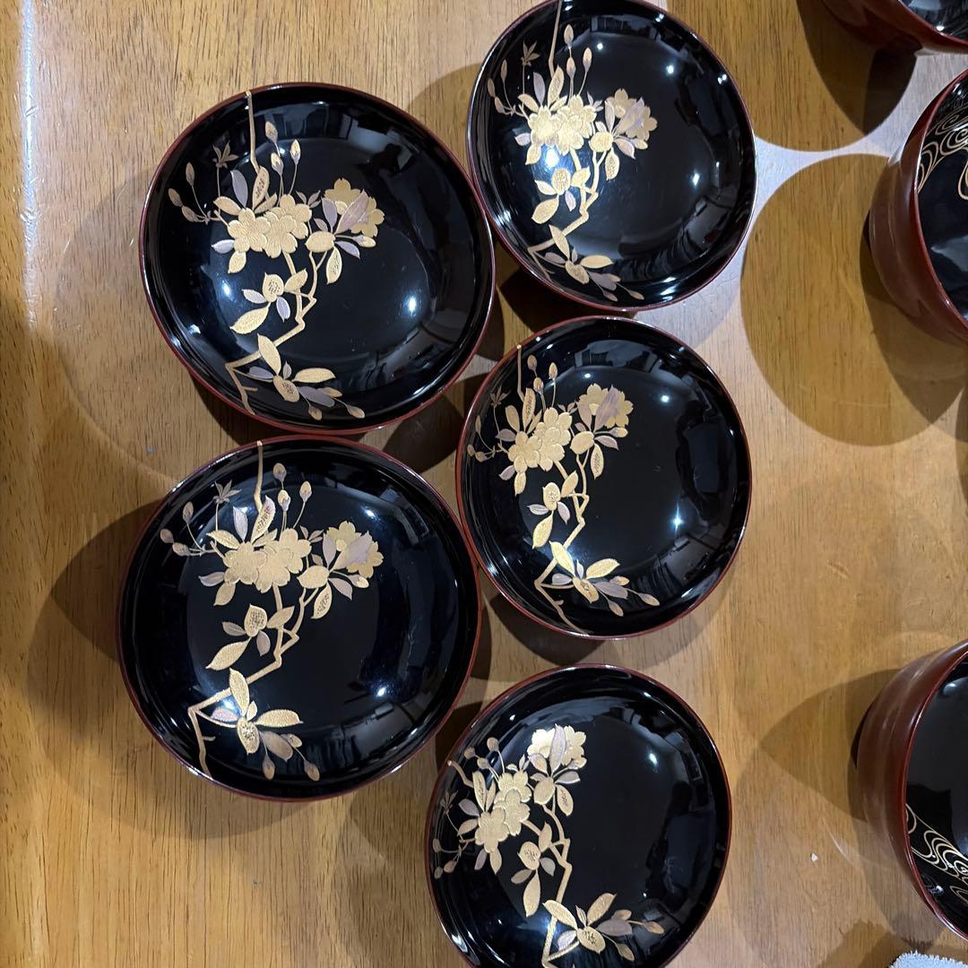 輪島塗り椀　金蒔絵