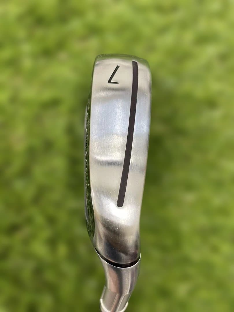 テーラーメイド　Qi MAX LITE AIR SPEEDER 7番アイアン単体