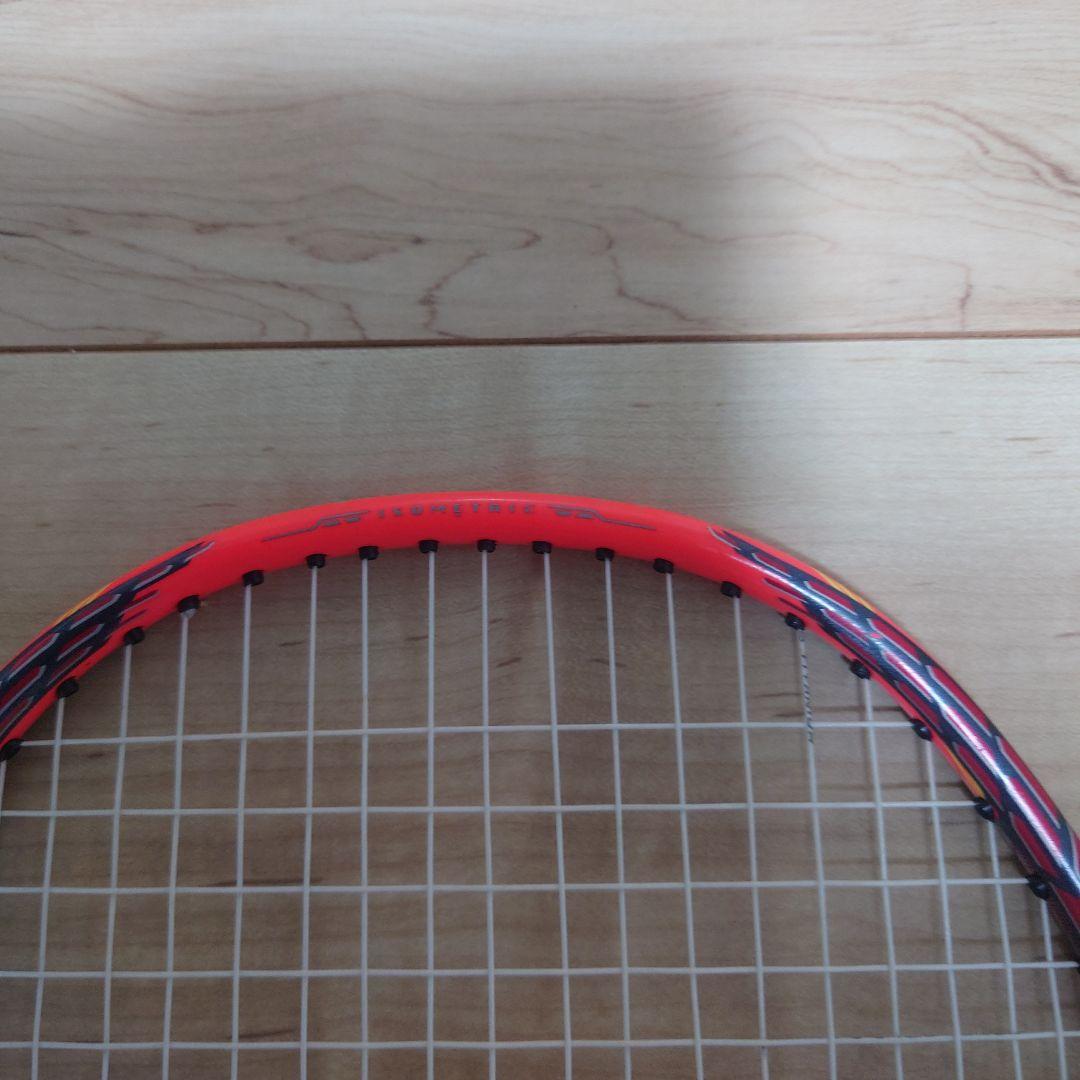 VOLTRIC 7 バドミントンラケット オレンジ