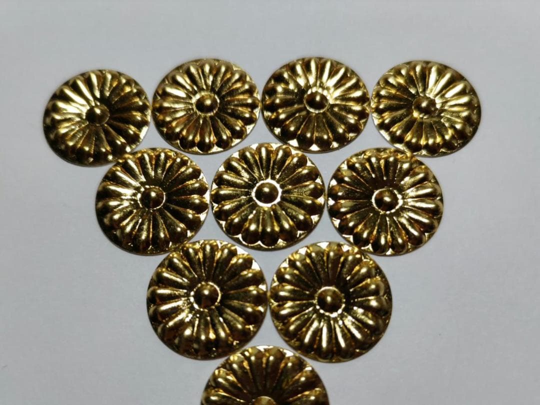 特別！★☆直径15ｍｍ【菊紋金具】５分 x 100枚　神輿、神殿、真鍮金具