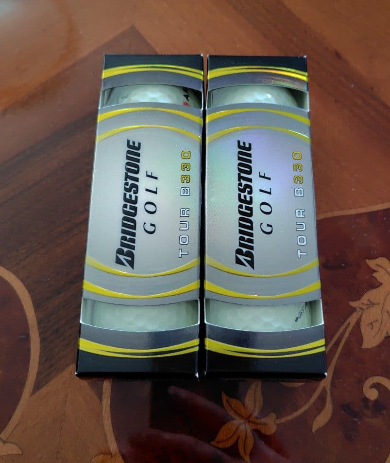 新品未使用。Kolwinコルウィン軽量キャディバッグ。ブリジストンボール6個付き