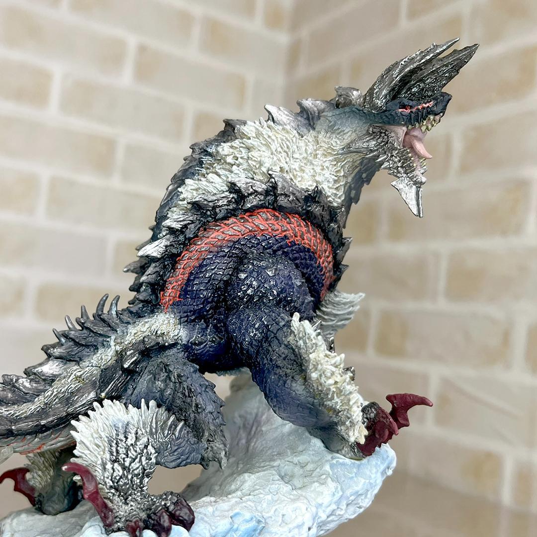 クリエイターズモデル ジンオウガ 亜種 獄狼竜 モンスターハンター フィギュア