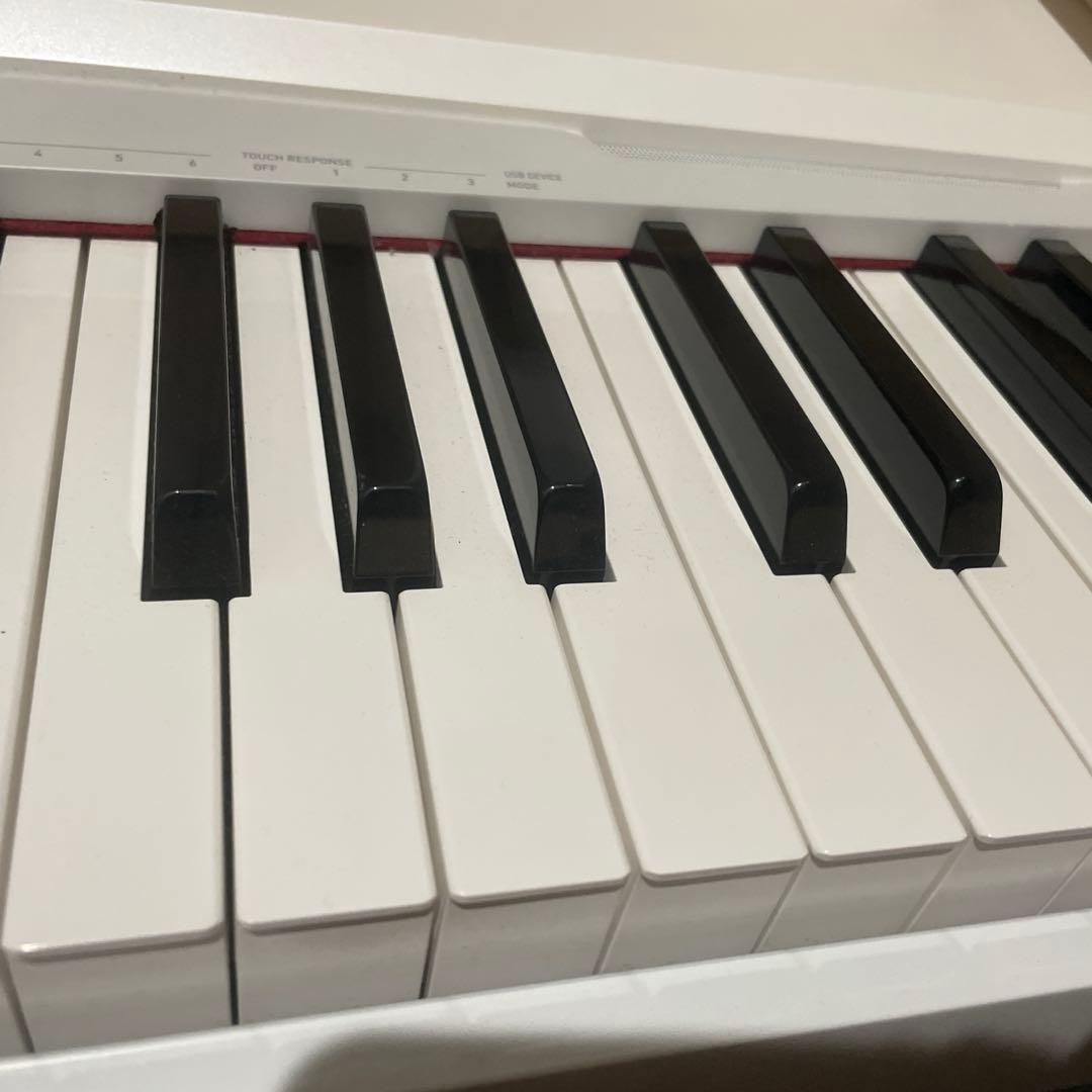 CASIO Privia 電子ピアノPX-135WE