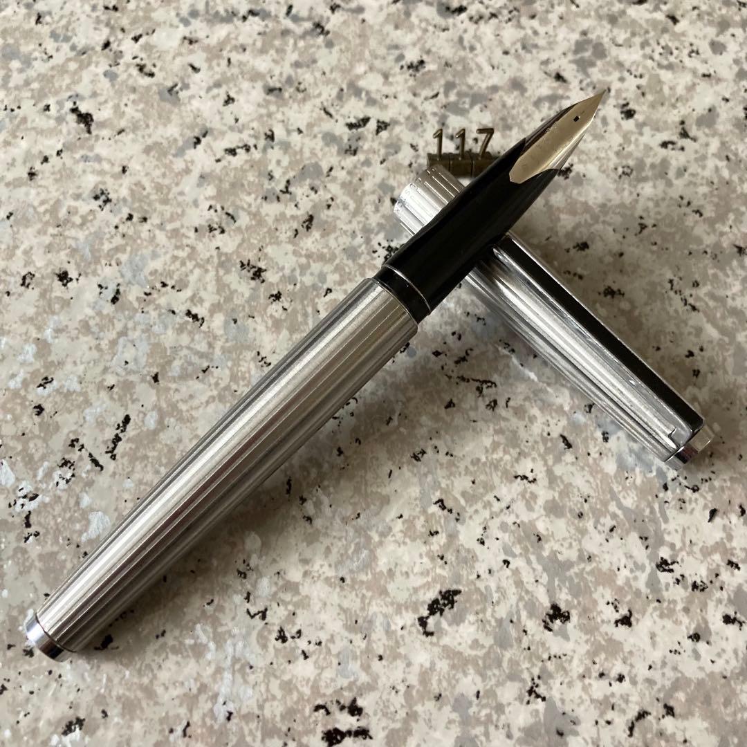 #117 オーバーホール済み 万年筆 パイロット ユニコーン 18k