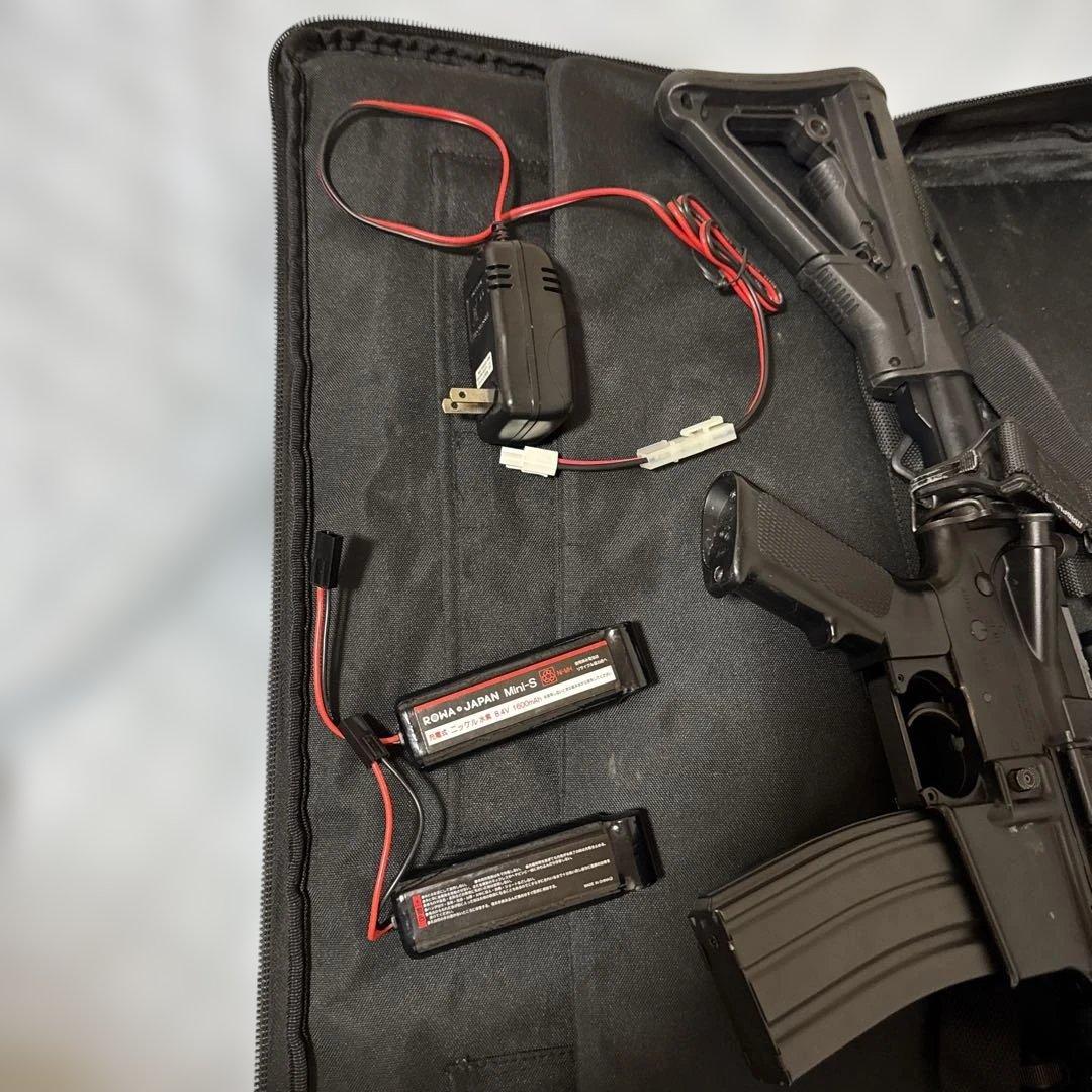 次世代電動ガン M4A1 バッテリー・マガジン付き