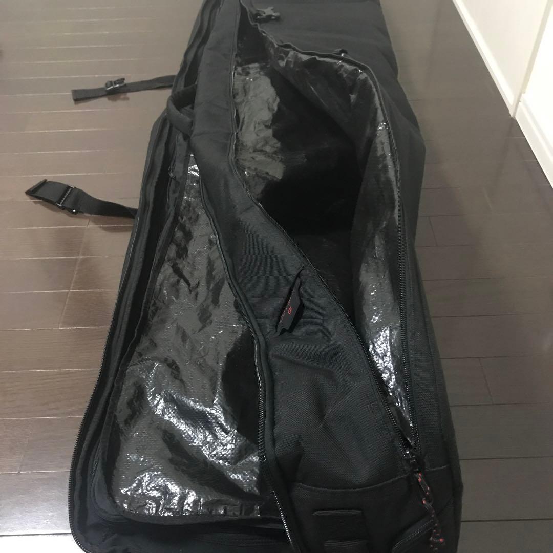 バートン　スノーボードバッグ　トラベルバッグ　キャスター付き