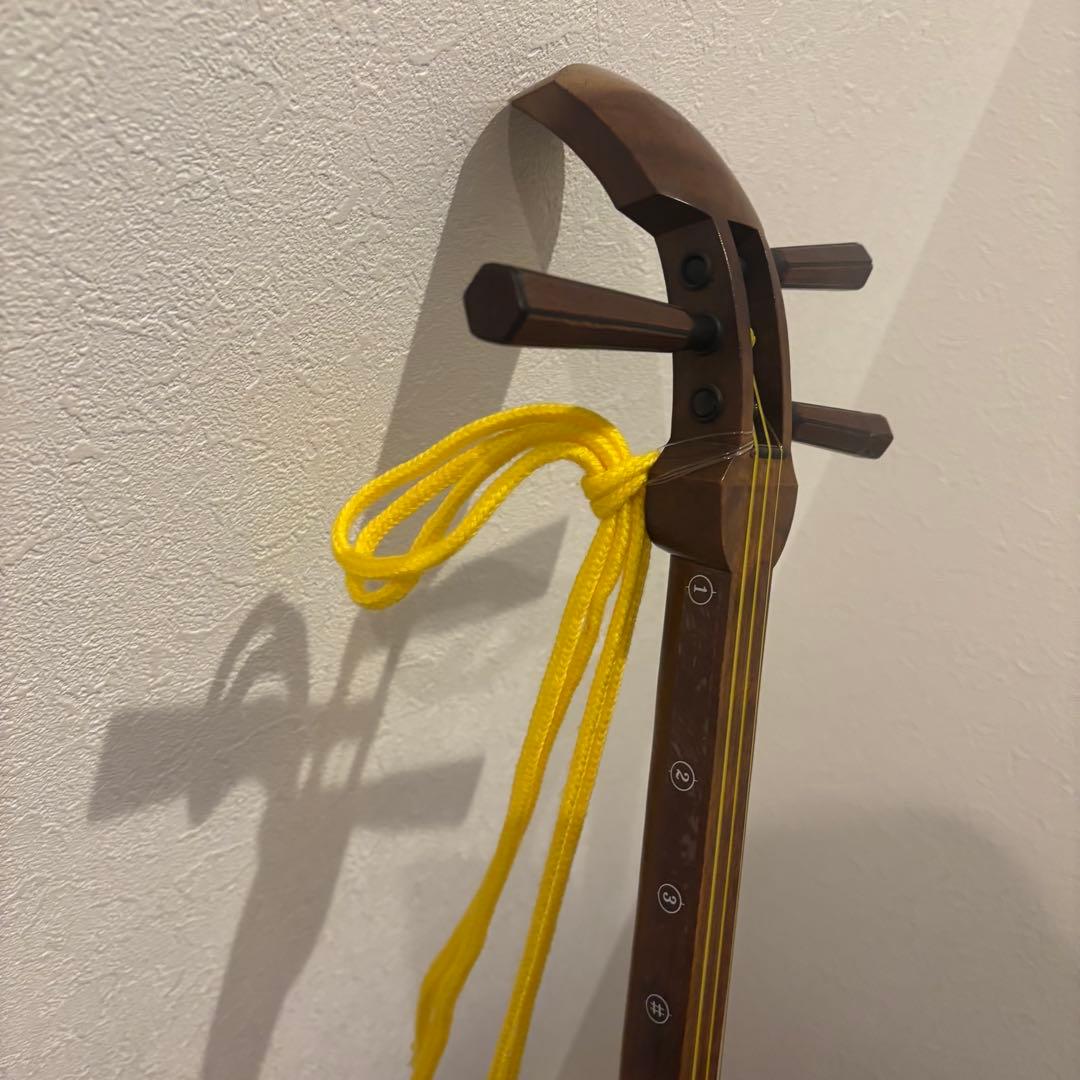 三味線本体 白/緑 ケース付き