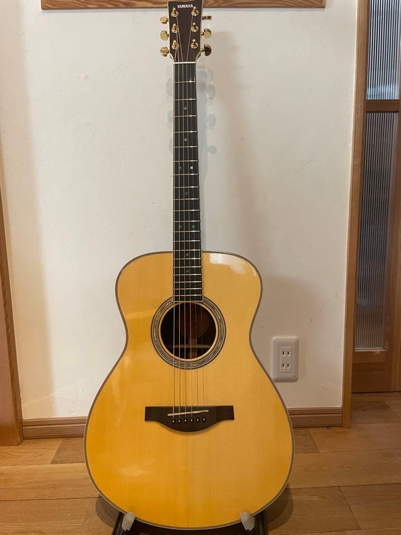 ギター YAMAHA LS 16