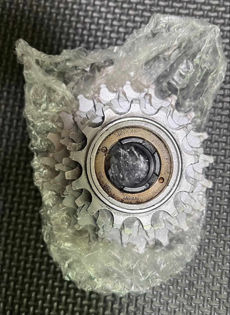 サンツアー SUNTOUR スプロケット5個＋シマノ　SHIMANO1個