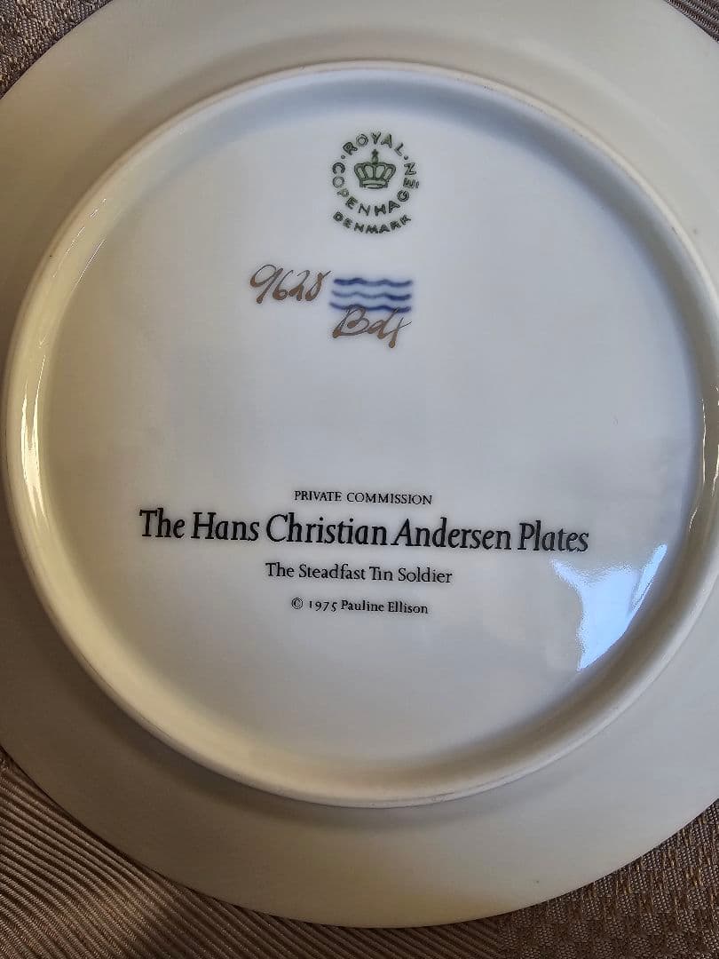 ロイヤルコペンハーゲンアンデルセンプレート 12枚