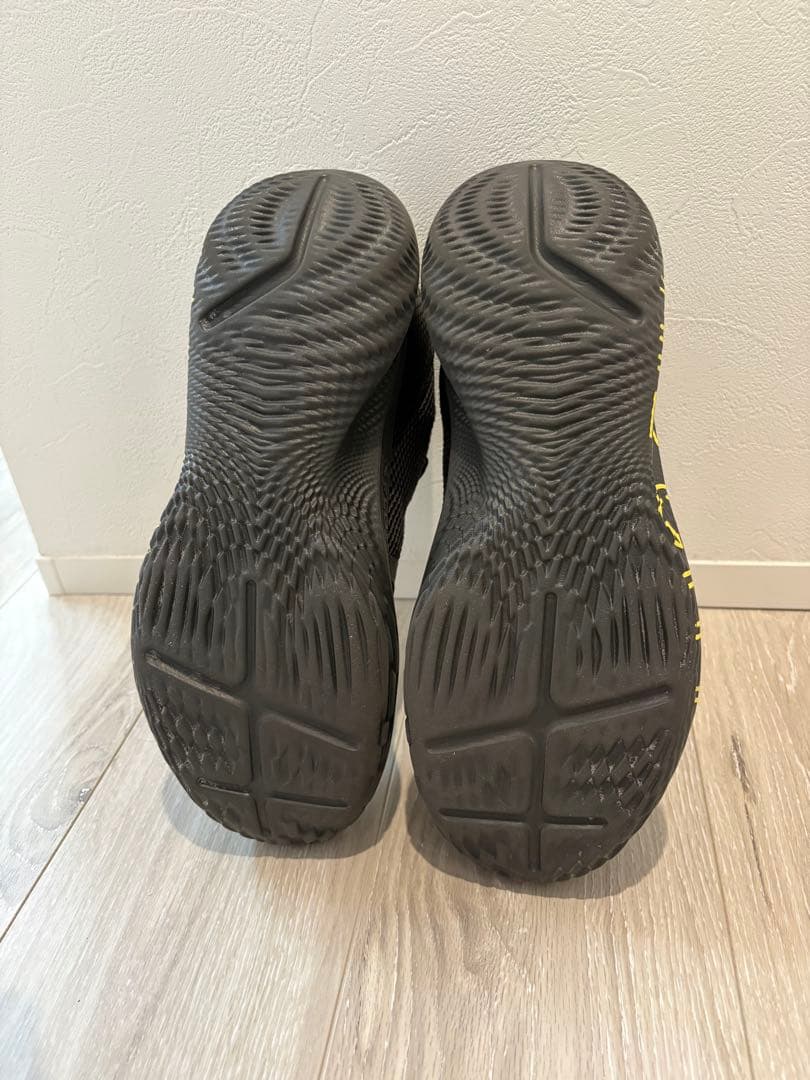 美品28cmUnder Armour Curry 6 FloTro