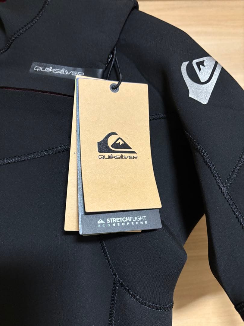 Quiksilver シーガル Sサイズ 新品タグ付き　ウェットスーツ