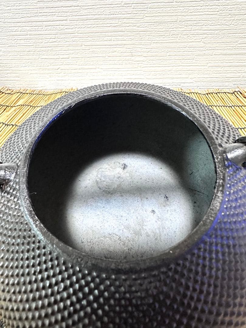 未使用品　南部照光堂造　鍛治打鉉　１０型アラレ　南部鉄瓶　ななここ様　売約済み