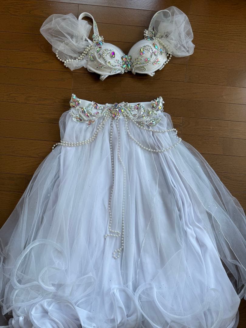 ホワイト ベリーダンス セットアップ　衣装