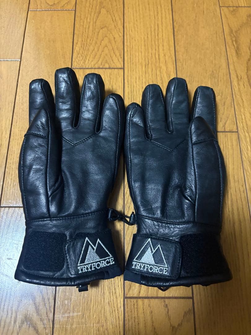 TRYFORCE ブラック レザー グローブ