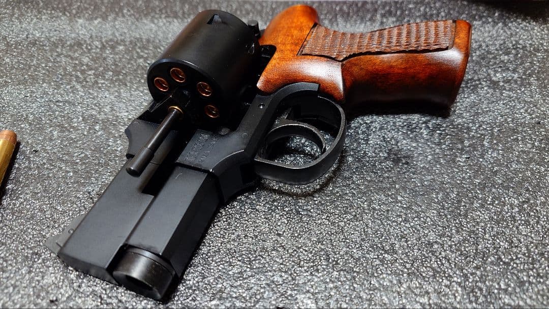 マルシン MATEBA ガスリボルバー 木製グリップ カートリッジ18発外箱付き