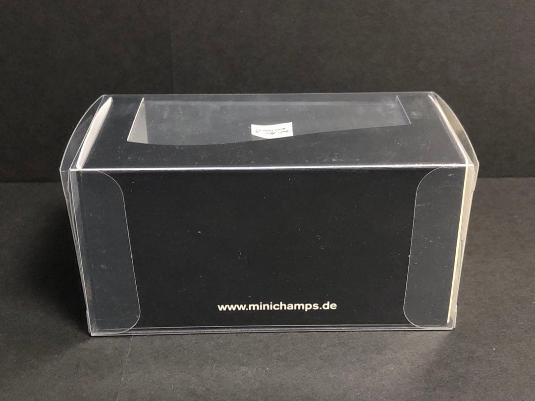 ミニチャンプス 1/64 アストンマーティン DBS 2006 カジノロワイヤル