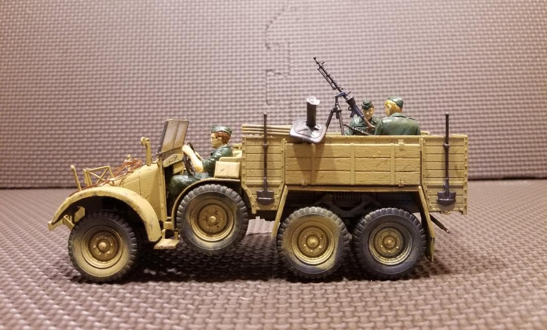 第二次世界大戦トラックプラモデル
