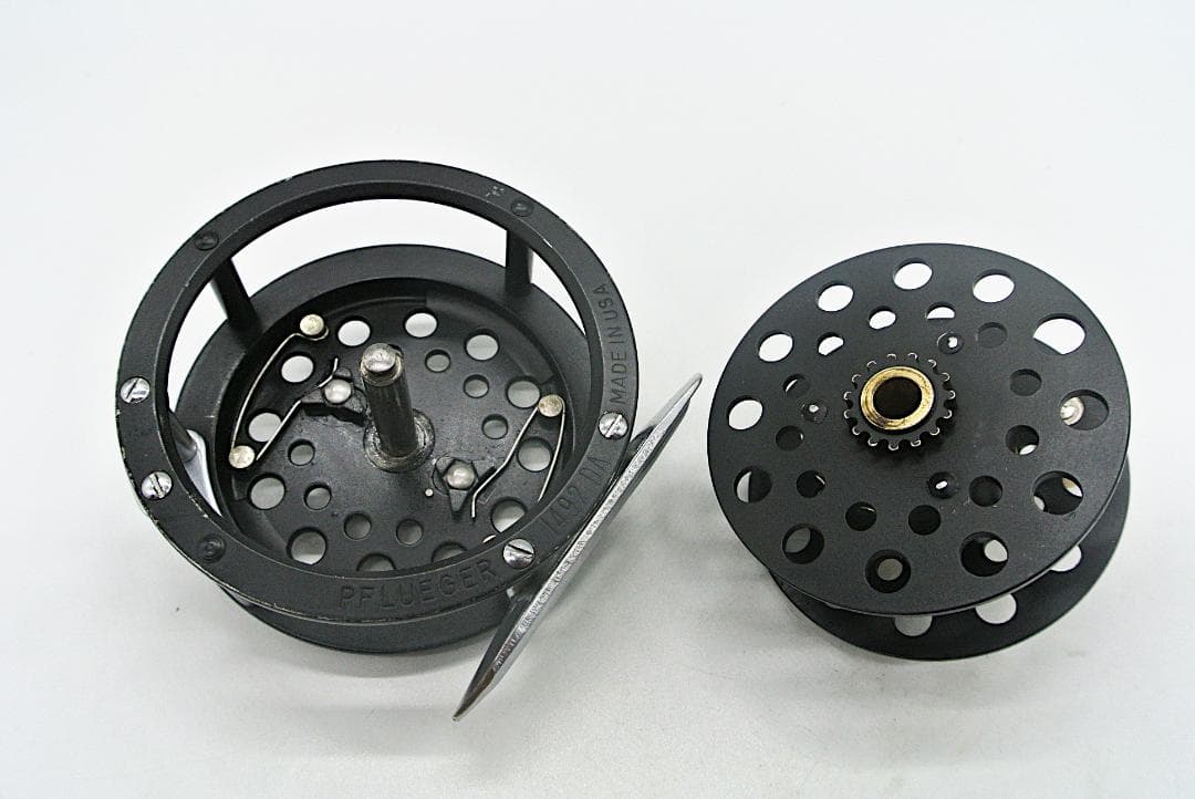 Pflueger MEDALIST 1492 DA フライフィッシングリール