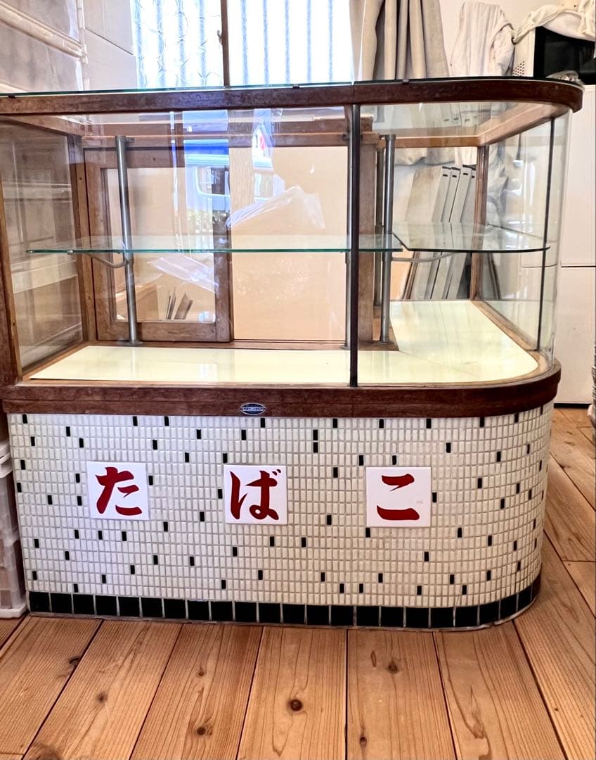 入手困難！L字 カウンター ガラス棚 タイル たばこ屋 昭和レトロ ショーケース