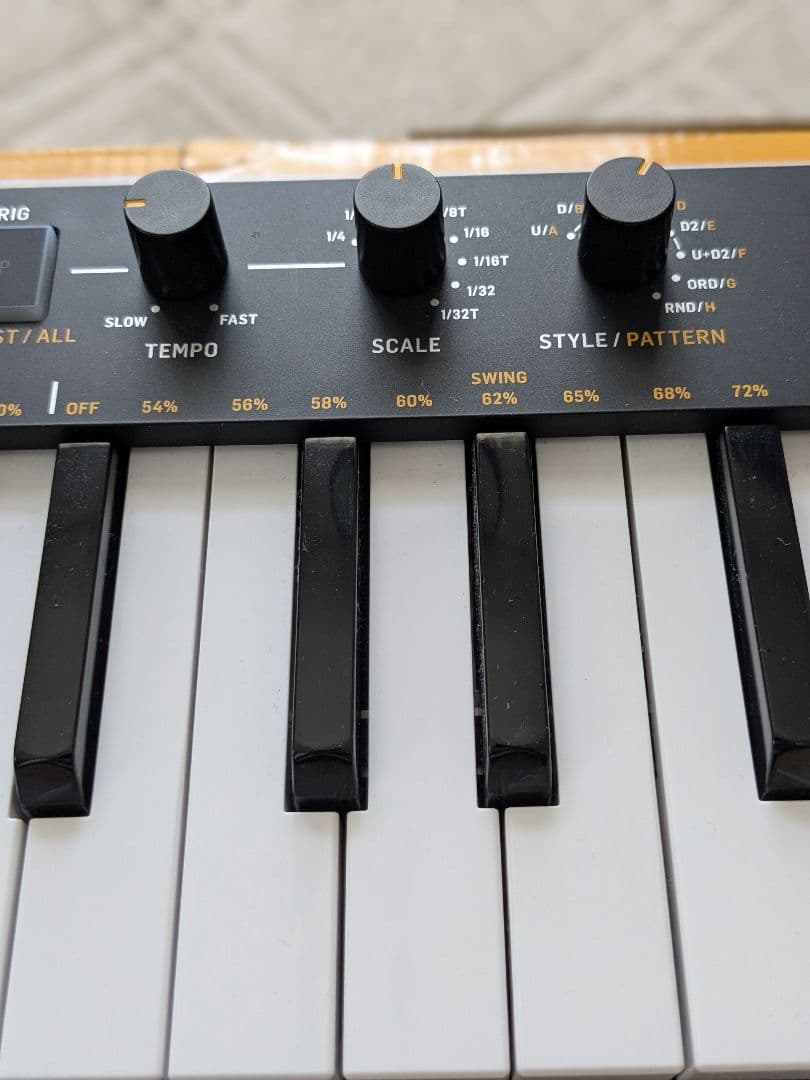 ベリンガー　SWING 25キー MIDIキーボード