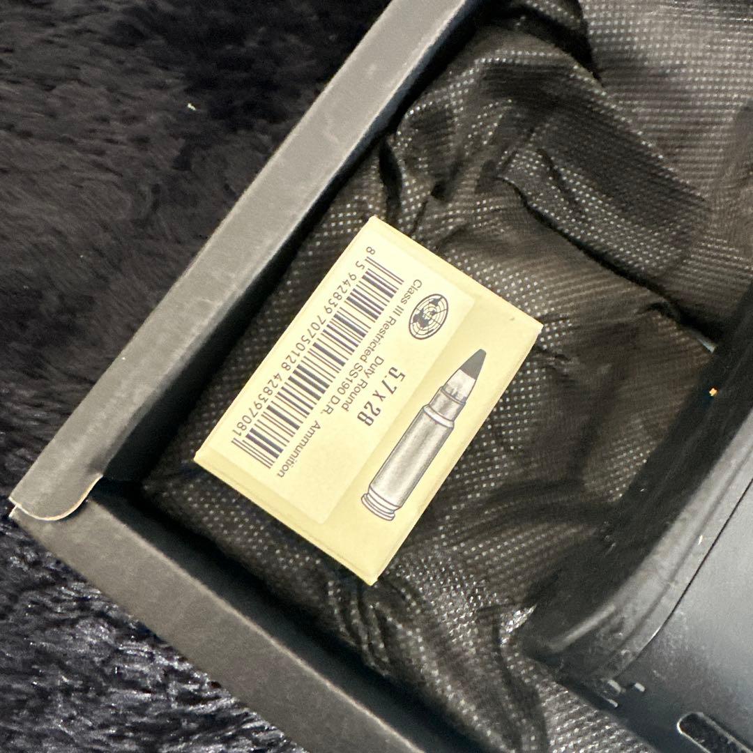 TOKYO MARUI P-90 エアガン 電動ガン 箱付き ドットサイト