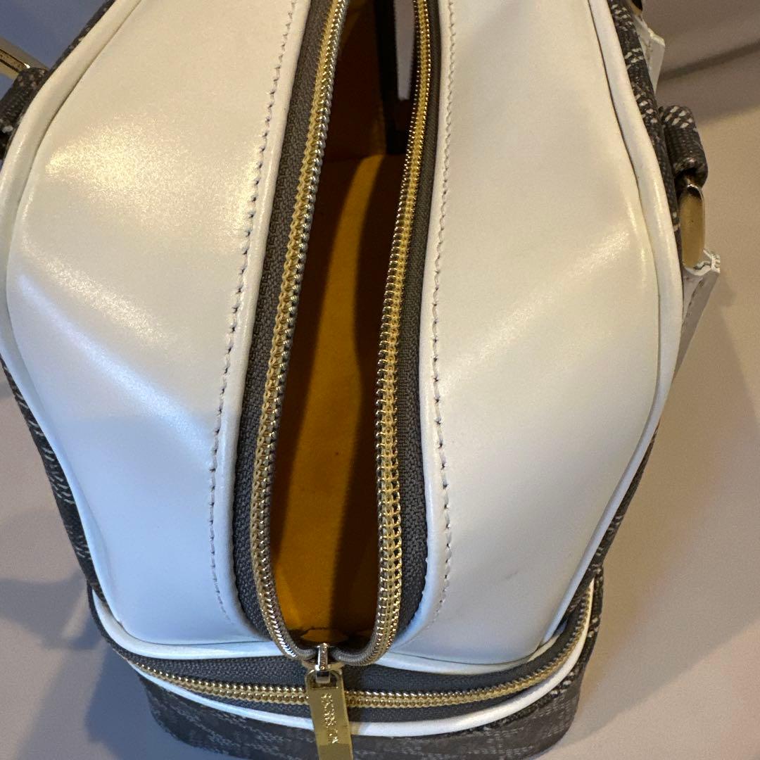 レザレクション　カートバック