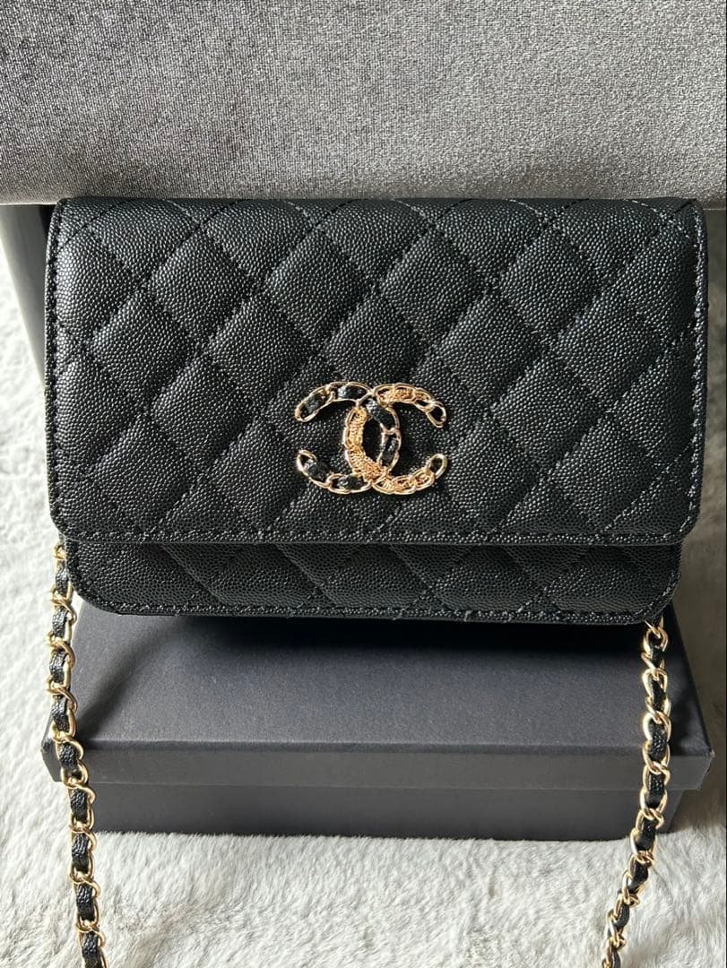 CHANEL ノベルティ ショルダーバッグ チェーンウォレット