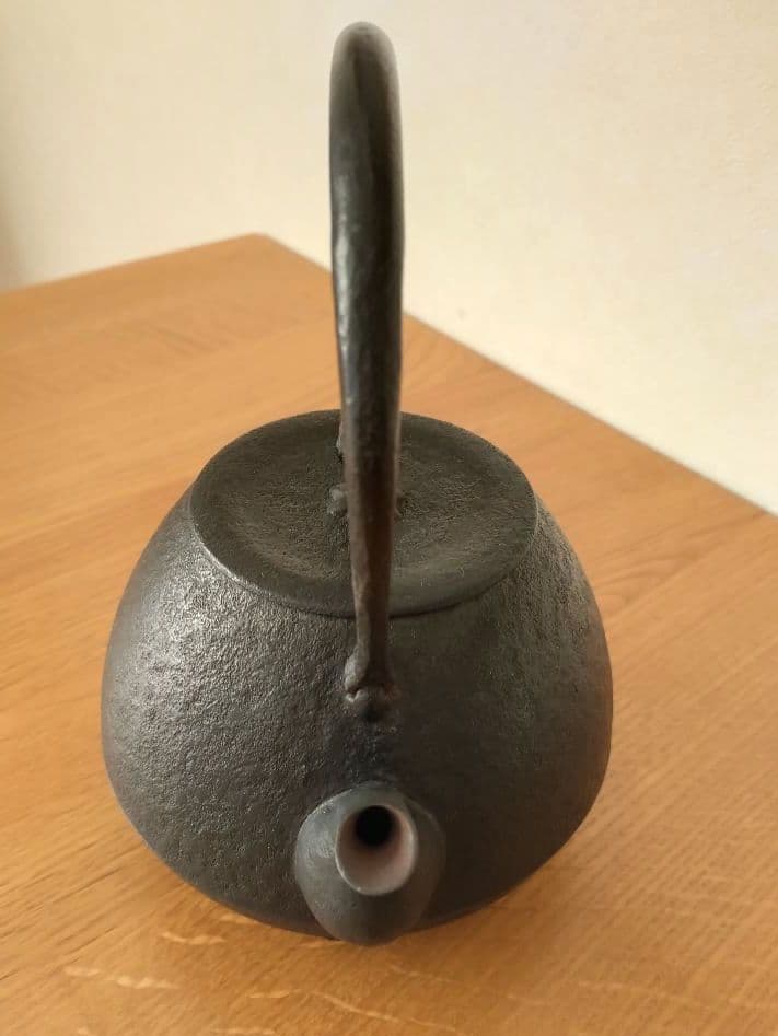 南部鉄器　釜定　鉄瓶（秋の実）