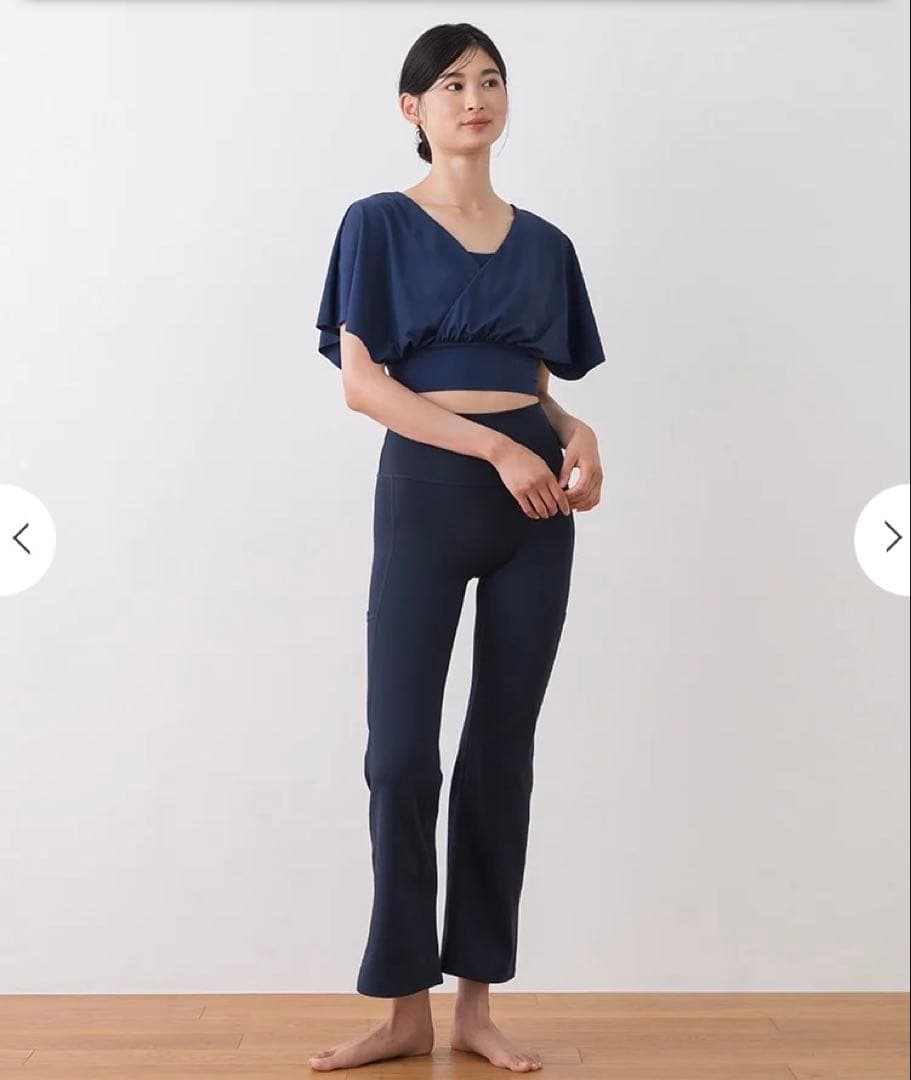 新品♡Web限定【SUKALA】ユーティリティフレアレギンス　ネイビー　L