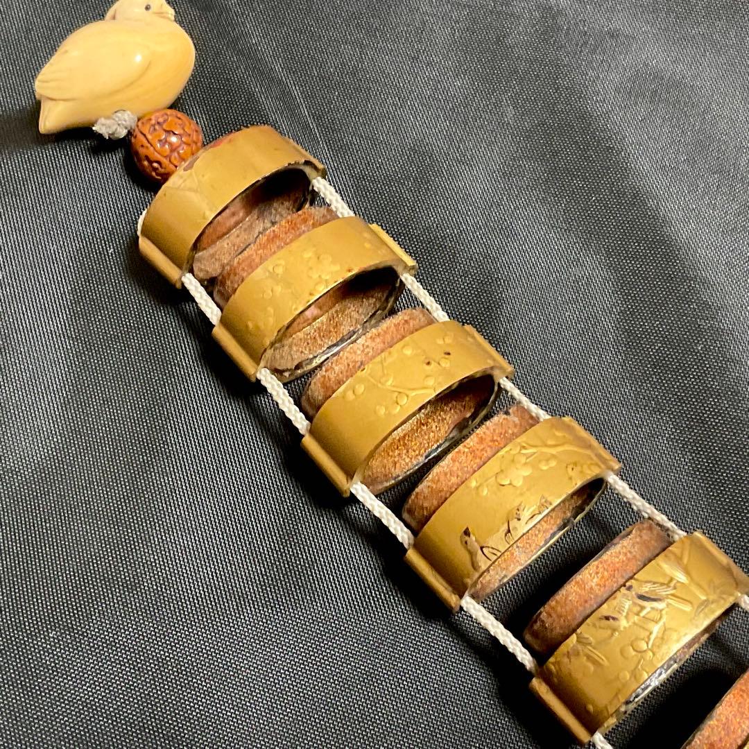 花鳥蒔絵印籠・牙刻鳥根付・箱・座布団付