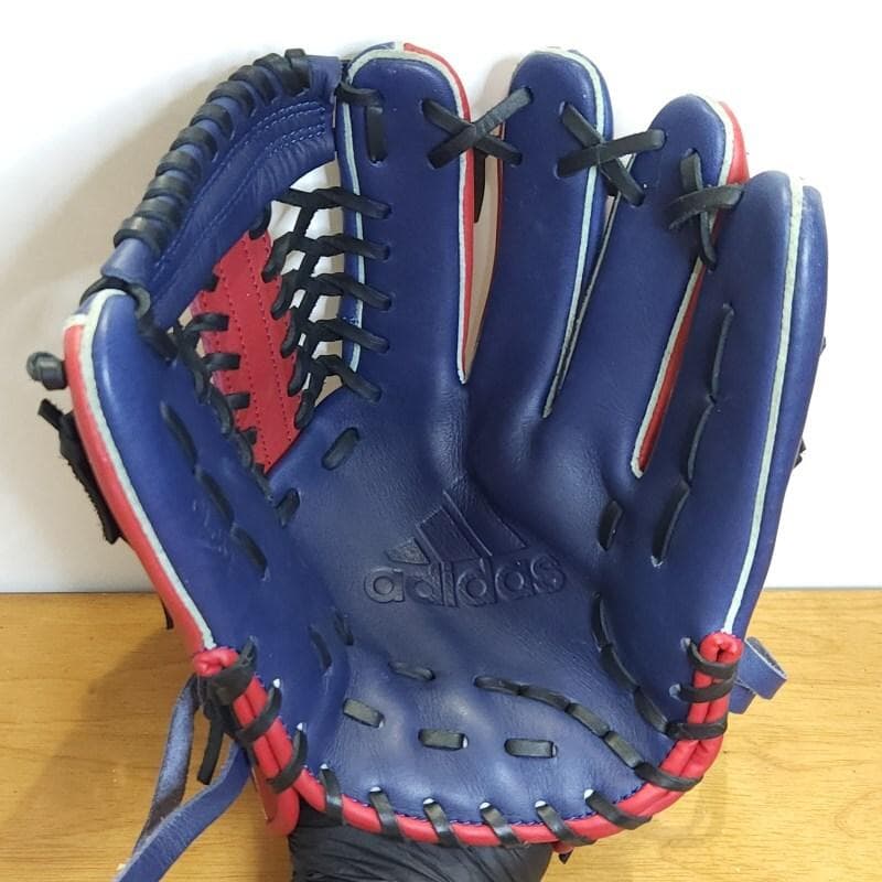 アディダス チェッカーレッド 人気チェッカー柄レザー使用 美品 軟式グローブ