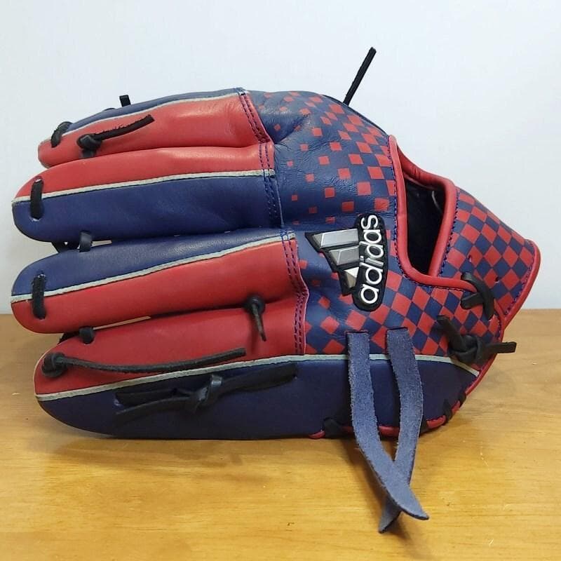 アディダス チェッカーレッド 人気チェッカー柄レザー使用 美品 軟式グローブ